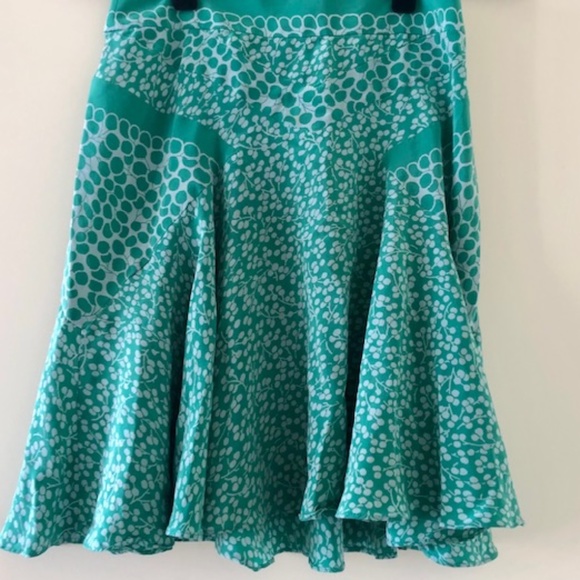 Marc Jacobs Green Patterned Silk Skirt - Picture 2 of 7